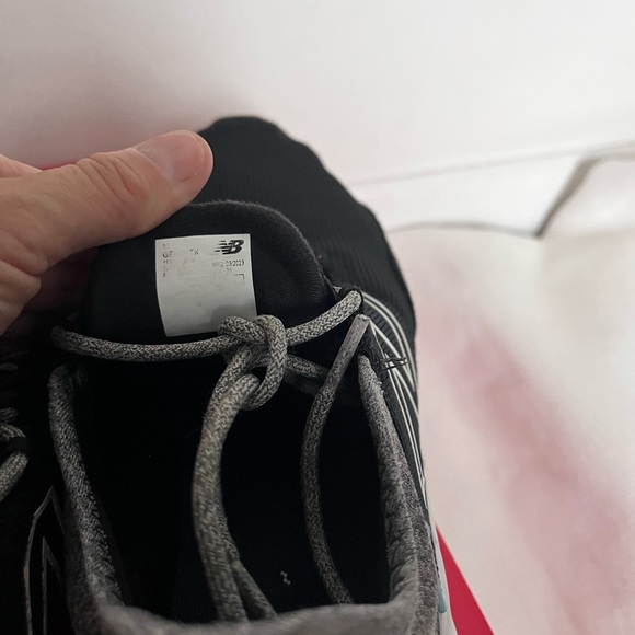 New Balance big boys KIDS fresh foam roav sneakers 7 - Picture 6 of 7